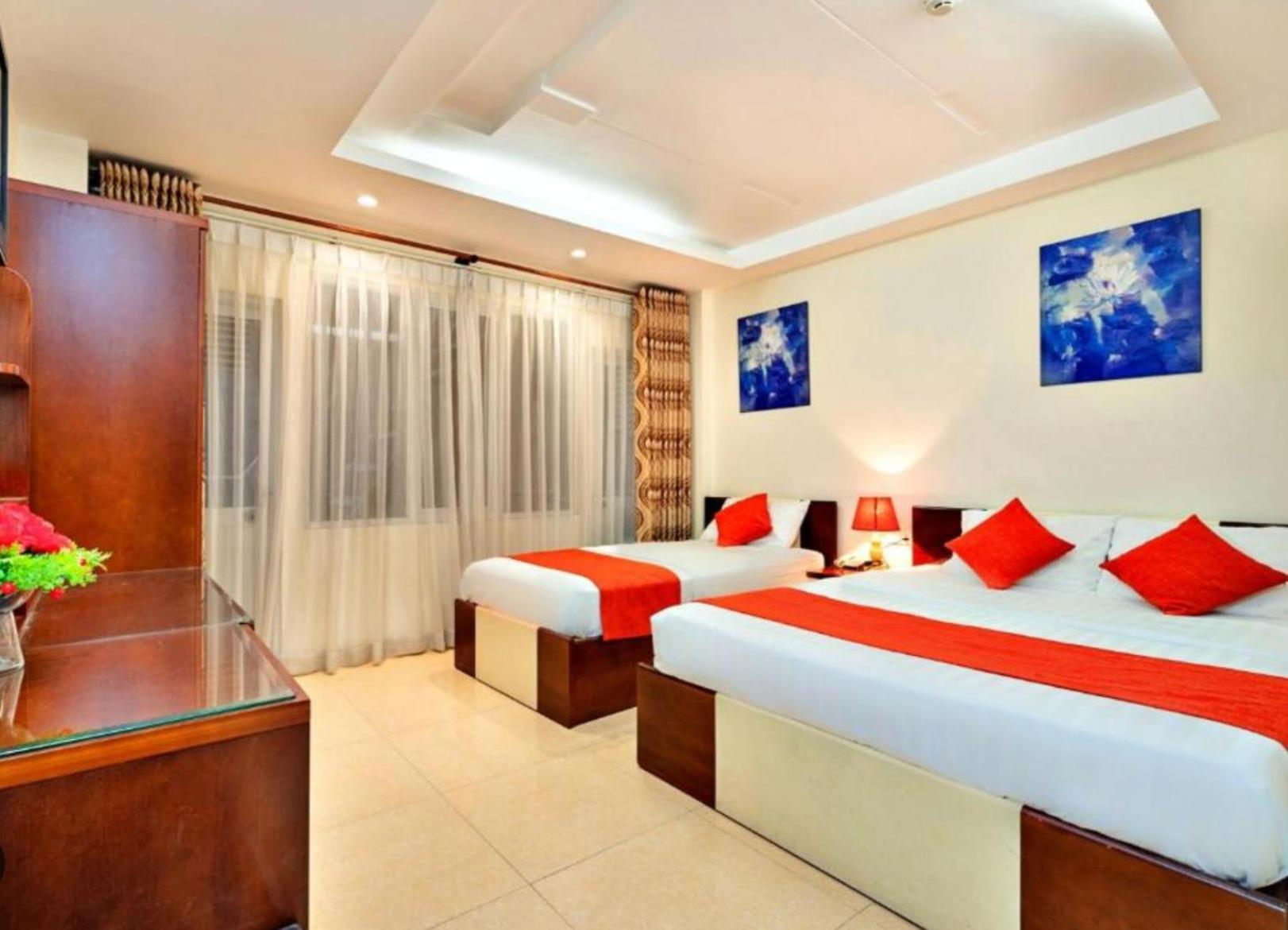 Empress Madani Palace Hotel Surrey Esterno foto